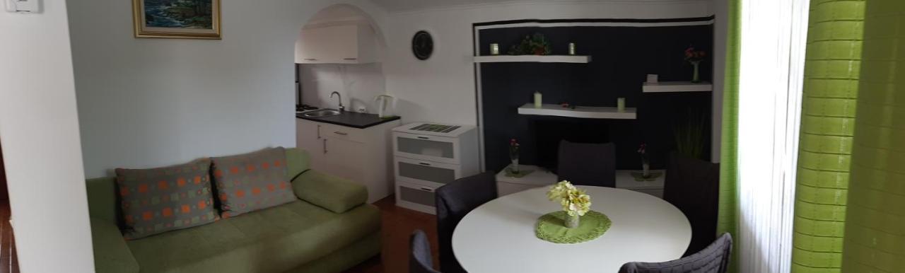 Apartments Maltasic Vir Buitenkant foto