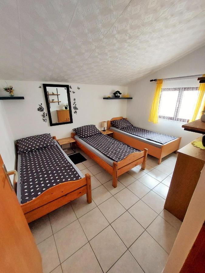 Apartments Maltasic Vir Buitenkant foto