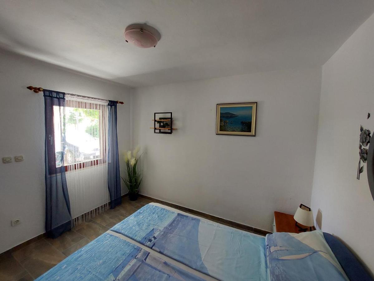 Apartments Maltasic Vir Buitenkant foto