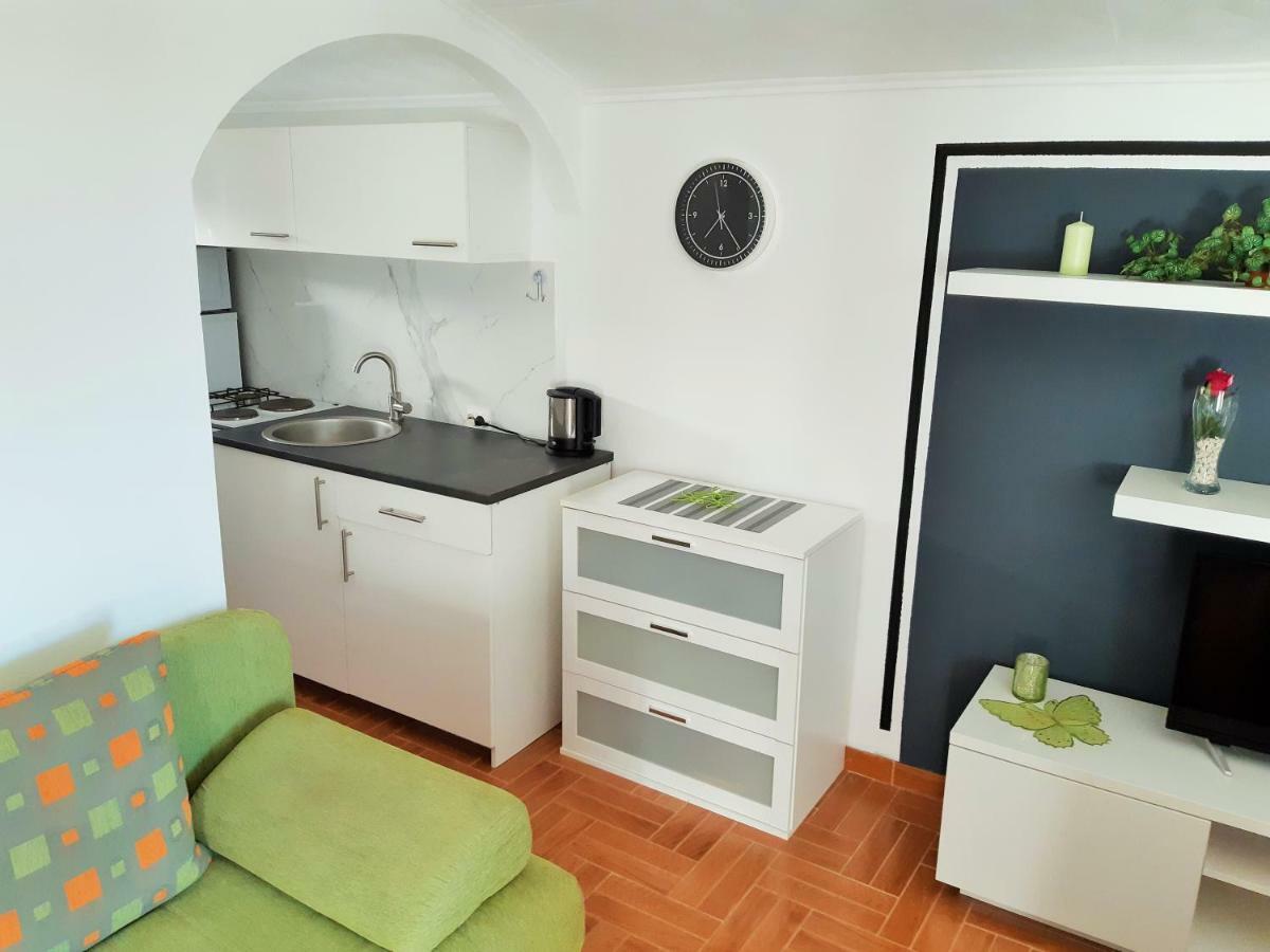 Apartments Maltasic Vir Buitenkant foto